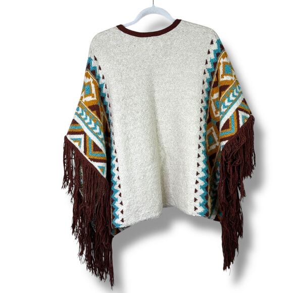 Idyllwind Miranda Lambert Southwestern Oatmeal Aztec Fringe Bootcut Knit Poncho - Picture 5 of 7